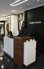 robert daniel shop2